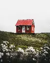 unsplash_eWqOgJ-lfiI_house.webp